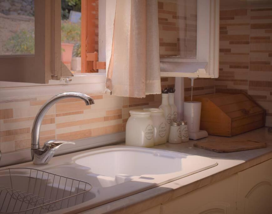 Kiki'S Beautiful House On Famous Village Pentátion 外观 照片