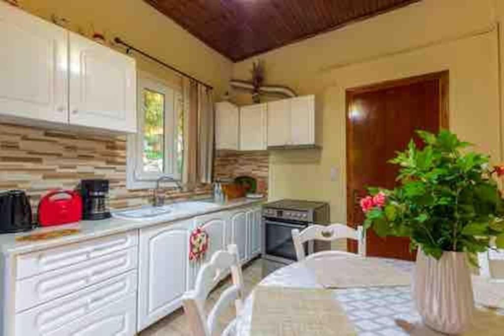 Kiki'S Beautiful House On Famous Village Pentátion 外观 照片